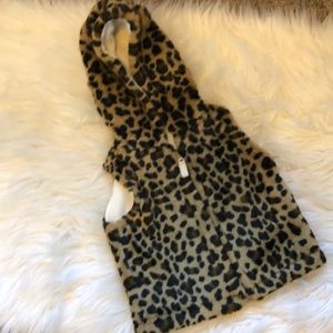 Carter’s baby girls 9 months leopard hooded vest